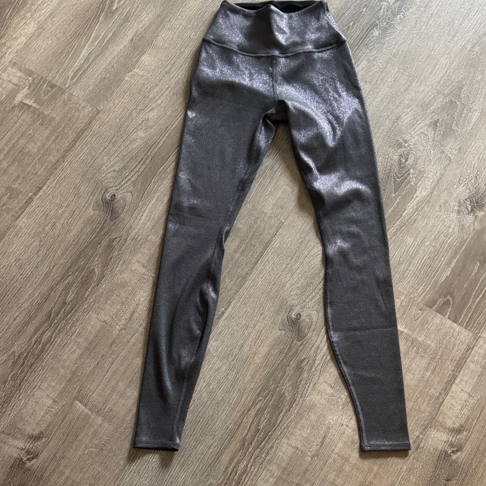 Alo Shiny Black/Purple High-Waisted Leggings